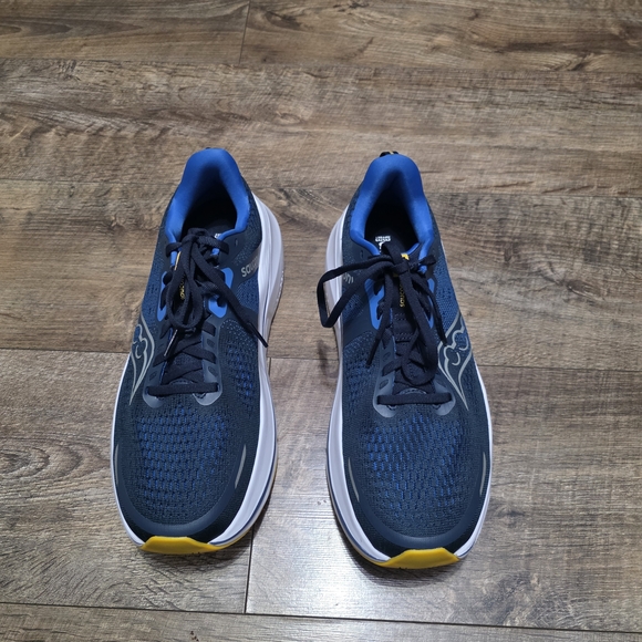 Saucony Guide Formfit Sneaker Men Size 10